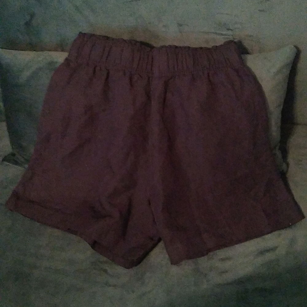 H&M small black shorts